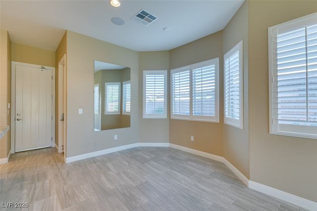 3994 JACOB LAKE Circle, Las Vegas, NV 89118