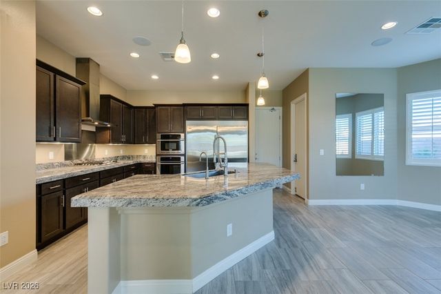 3994 JACOB LAKE Circle, Las Vegas, NV 89118