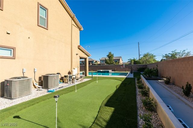 3994 JACOB LAKE Circle, Las Vegas, NV 89118