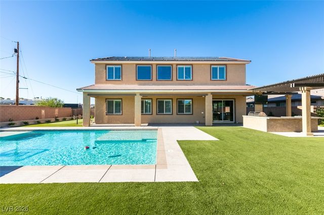 3994 JACOB LAKE Circle, Las Vegas, NV 89118