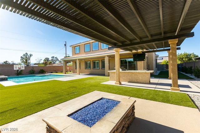 3994 JACOB LAKE Circle, Las Vegas, NV 89118