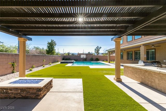 3994 JACOB LAKE Circle, Las Vegas, NV 89118