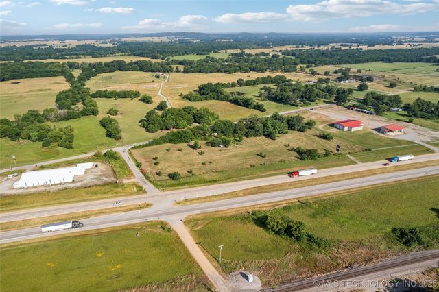 5594 N 433 Road, Adair, OK 74330