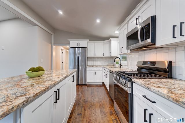 327 Concord Street, New Haven, CT 06512