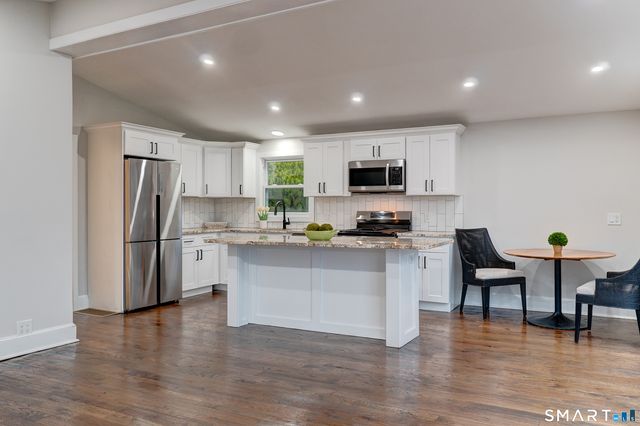 327 Concord Street, New Haven, CT 06512