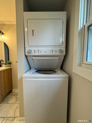 327 Concord Street, New Haven, CT 06512