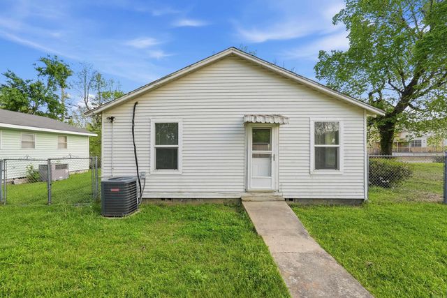 604 Spruce Street, Conway, AR 72032
