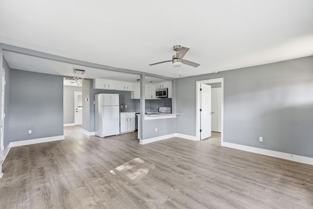 604 Spruce Street, Conway, AR 72032