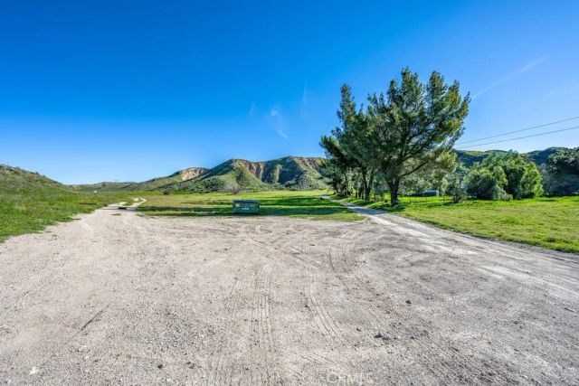 15000 Baker Canyon Road, Canyon Country, CA 91390