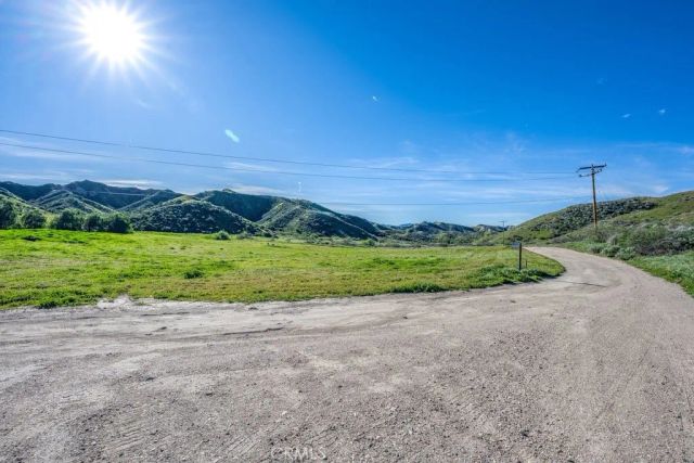 15000 Baker Canyon Road, Canyon Country, CA 91390