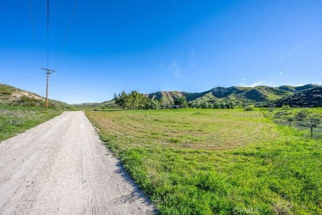 15000 Baker Canyon Road, Canyon Country, CA 91390