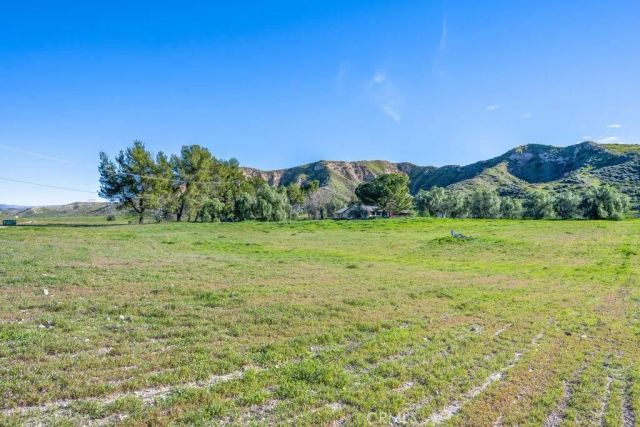 15000 Baker Canyon Road, Canyon Country, CA 91390