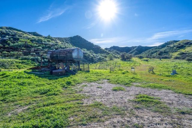 15000 Baker Canyon Road, Canyon Country, CA 91390