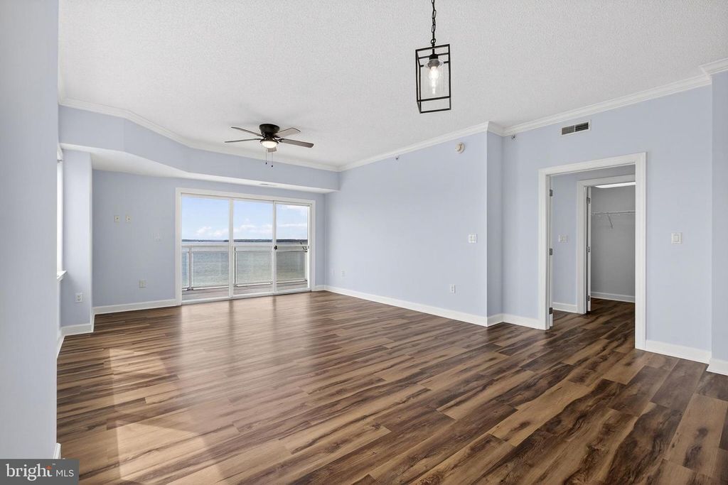 Image 12 of property listing at 4601-B COASTAL HWY #504, Ocean City, MD 21842