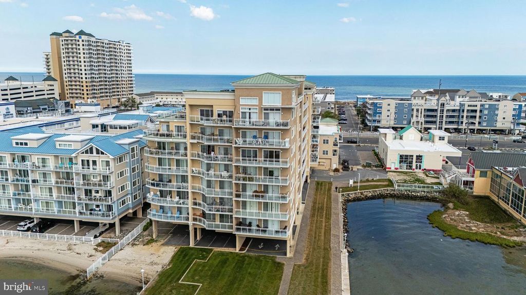 Image 2 of property listing at 4601-B COASTAL HWY #504, Ocean City, MD 21842
