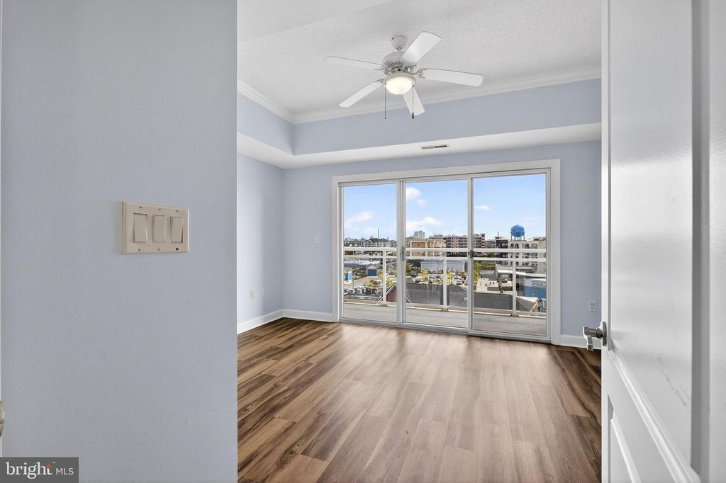 Image 21 of property listing at 4601-B COASTAL HWY #504, Ocean City, MD 21842