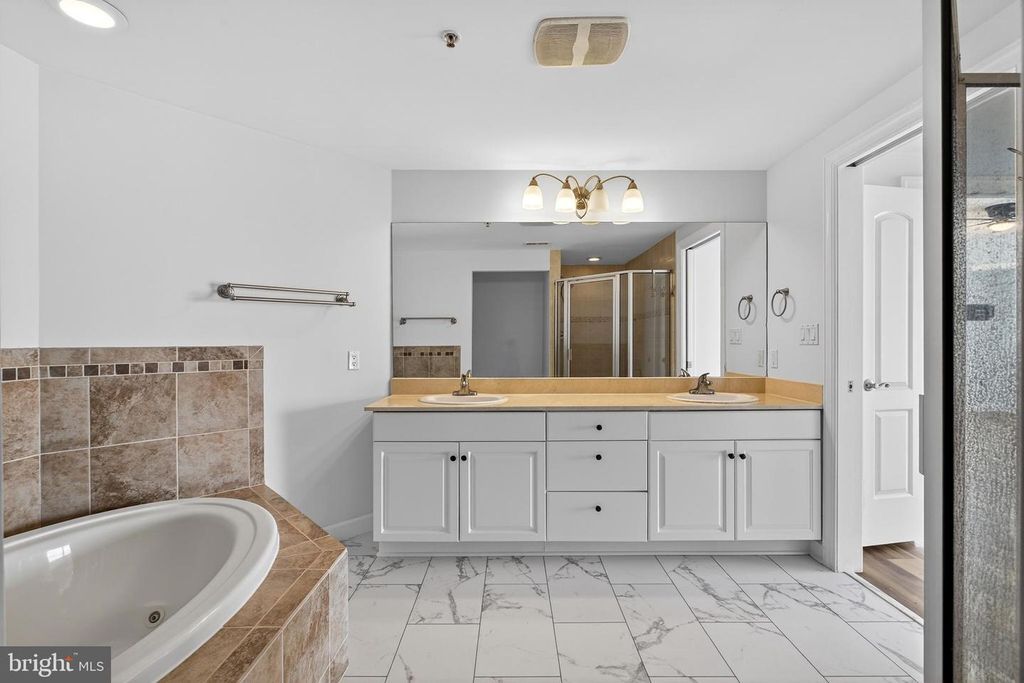 Image 37 of property listing at 4601-B COASTAL HWY #504, Ocean City, MD 21842
