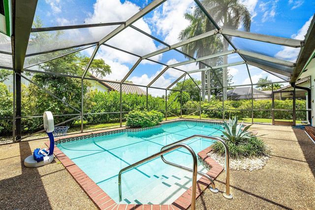 2601 NW 27th Terrace, Boca Raton, FL 33434