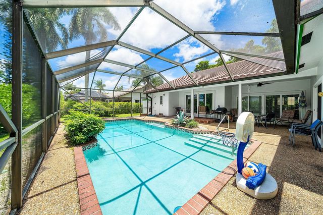 2601 NW 27th Terrace, Boca Raton, FL 33434