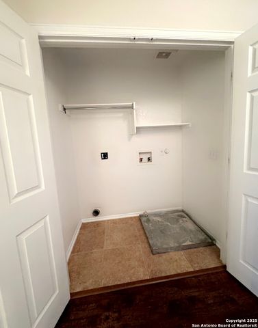 2509 grayson cir, San Antonio, TX 78232