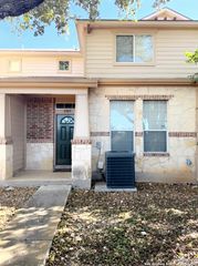 2509 grayson cir, San Antonio, TX 78232