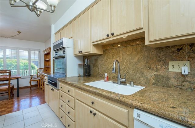 215 N Kenwood Street 303, Glendale, CA 91206