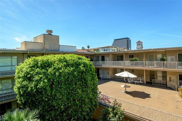 215 N Kenwood Street 303, Glendale, CA 91206