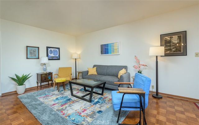 215 N Kenwood Street 303, Glendale, CA 91206