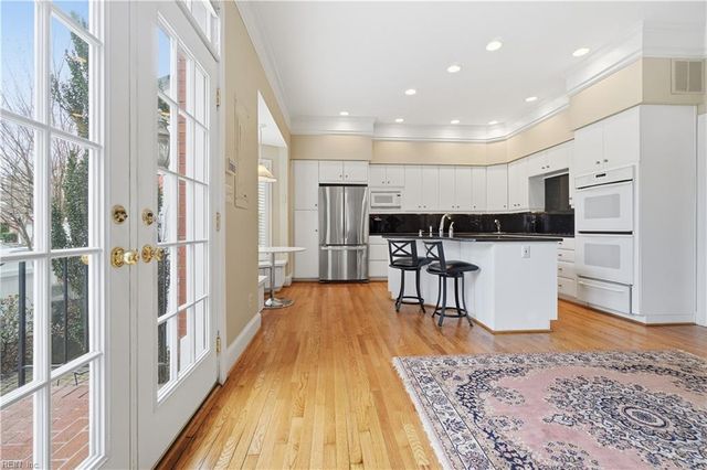 316 College PL, Norfolk, VA 23510