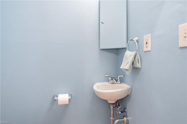 316 College PL, Norfolk, VA 23510