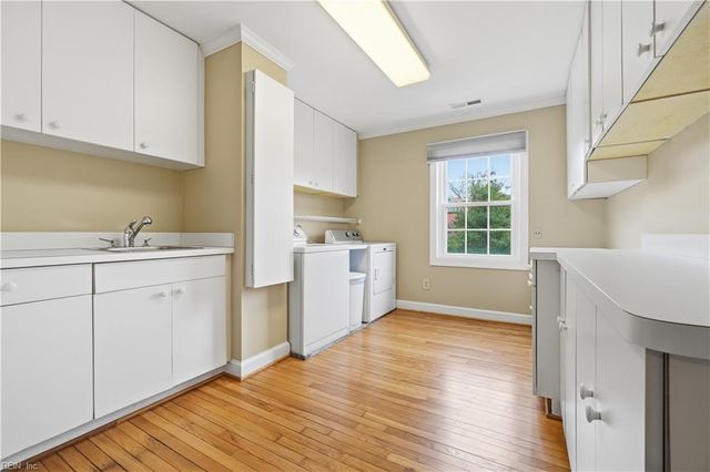 316 College PL, Norfolk, VA 23510