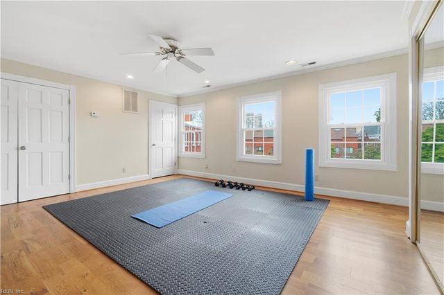 316 College PL, Norfolk, VA 23510