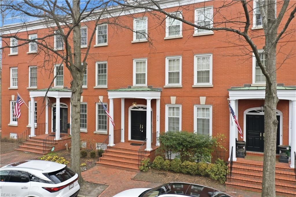 316 College PL, Norfolk, VA 23510