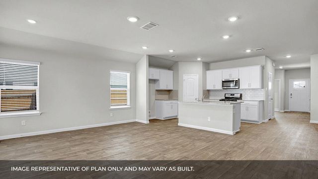 12113 Silverston Tree BND, Mustang Ridge, TX 78610