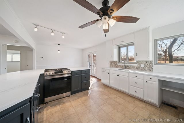 7512 E 22nd Place, Tulsa, OK 74129