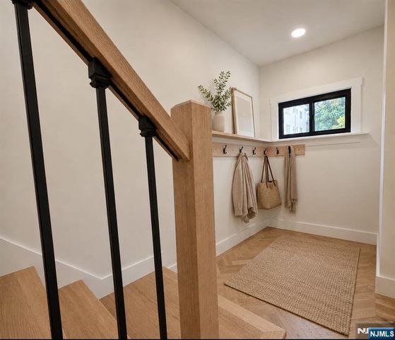 7 Pierce Avenue, Jersey City, NJ 07307