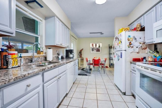 7615 NORTHERN OAK STREET, Melbourne, FL 32904