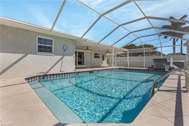 116 1st ST, Bonita Springs, FL 34134