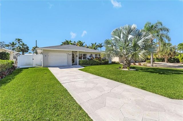 116 1st ST, Bonita Springs, FL 34134
