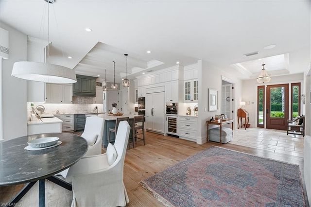 12888 Pond Apple DR W, Naples, FL 34119