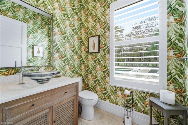 12888 Pond Apple DR W, Naples, FL 34119