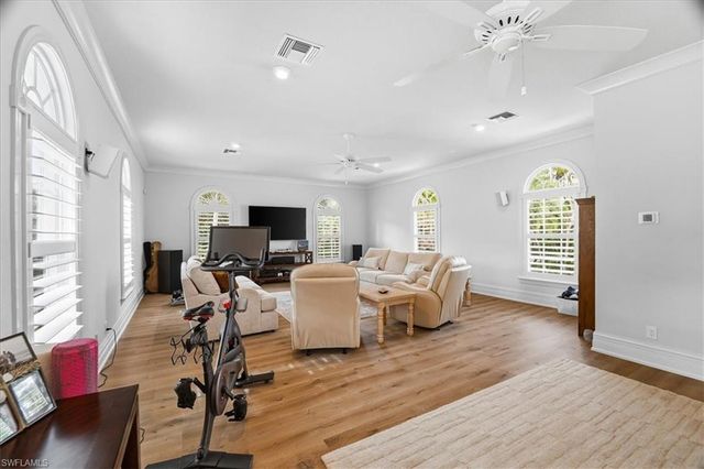 12888 Pond Apple DR W, Naples, FL 34119