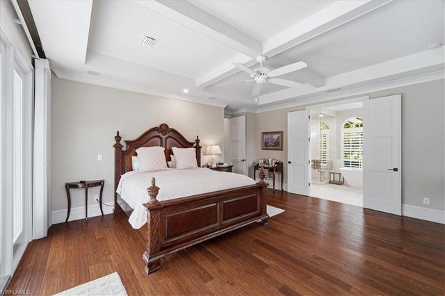 12888 Pond Apple DR W, Naples, FL 34119