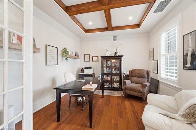 12888 Pond Apple DR W, Naples, FL 34119