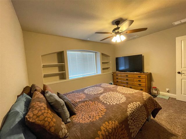 4100 Snowberry Lane, Fort Worth, TX 76036
