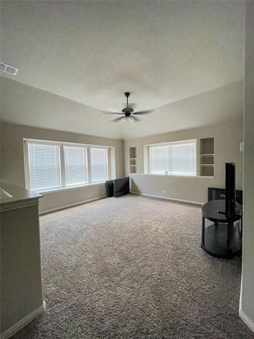 4100 Snowberry Lane, Fort Worth, TX 76036