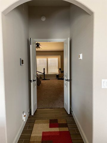 4100 Snowberry Lane, Fort Worth, TX 76036