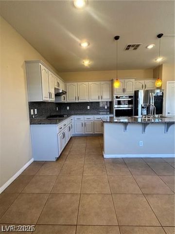 10138 Chasewood Avenue, Las Vegas, NV 89148