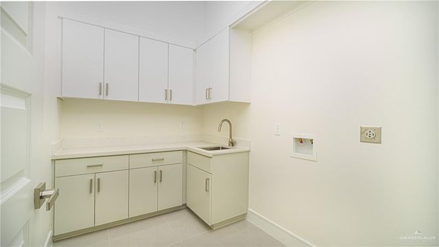 1615 Villa Centenario Drive, Mission, TX 78572