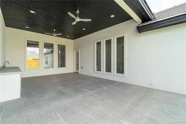 1615 Villa Centenario Drive, Mission, TX 78572